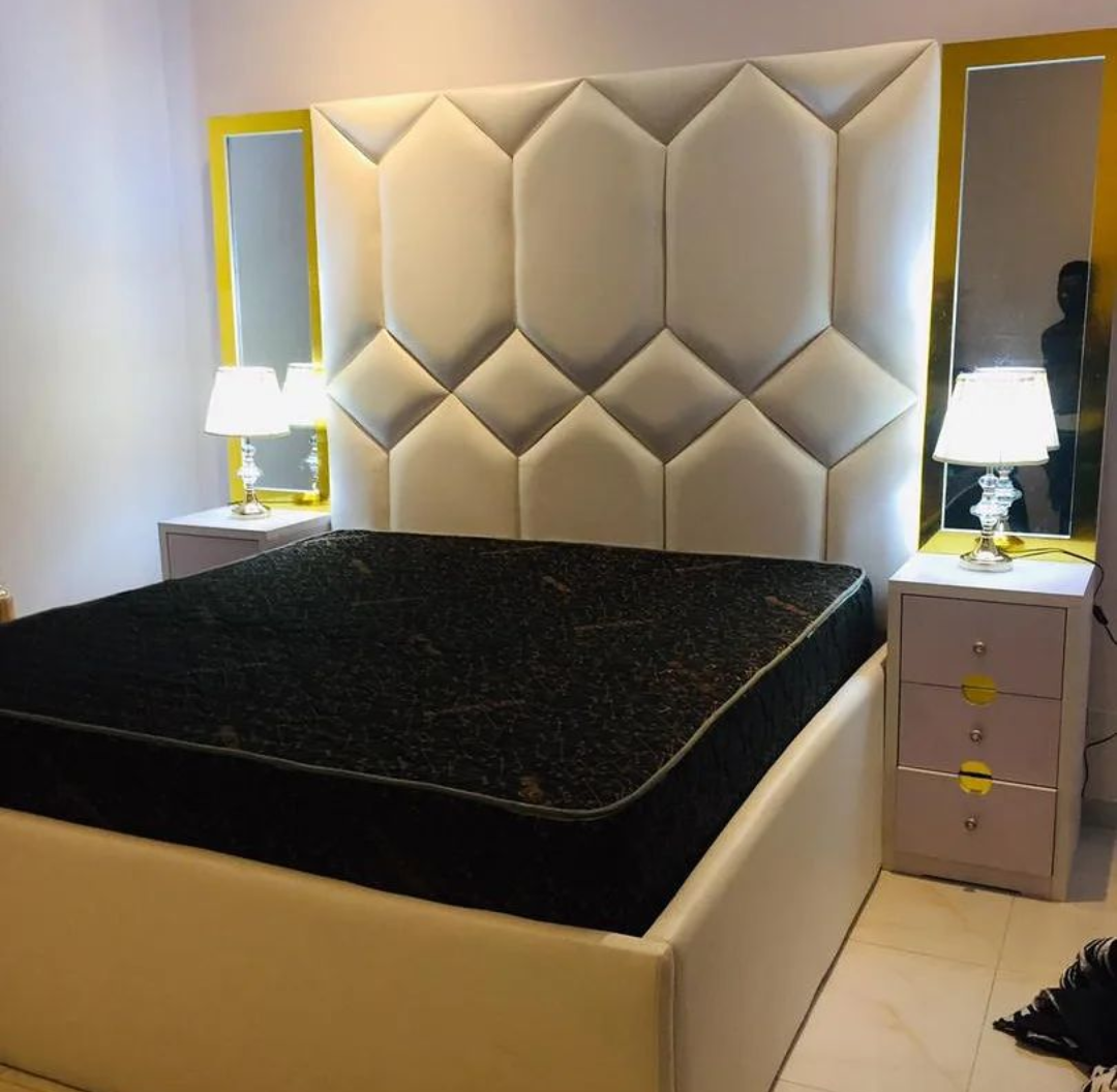 Screenshot_20220503-114609.png Alice IX Series Premium 6ft by 6ft Bedframe with 2 mirrored bedsides - Image 1