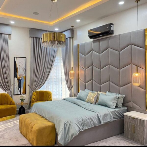 """"""""""Hawks IV Series""""""""""Premium 6ft by 6ft Bedframe & 2 Bedsides & Footstool